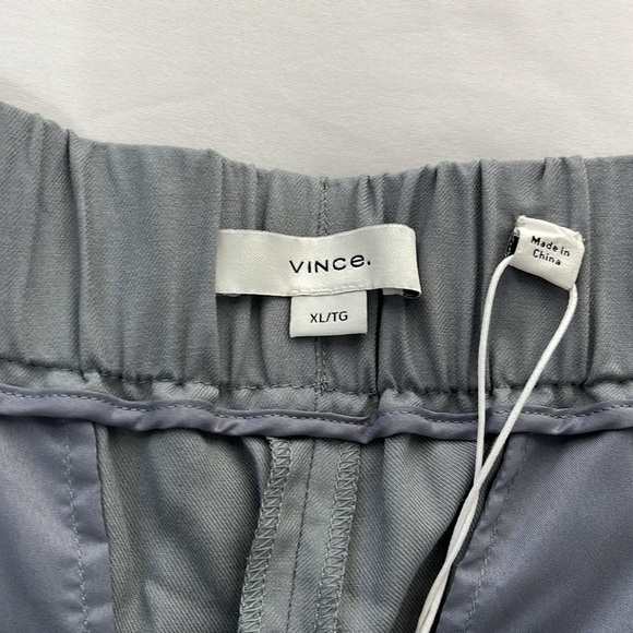 Vince NWT Pleated Dress Pants Size XL Gray 100% Viscose - Picture 6 of 9